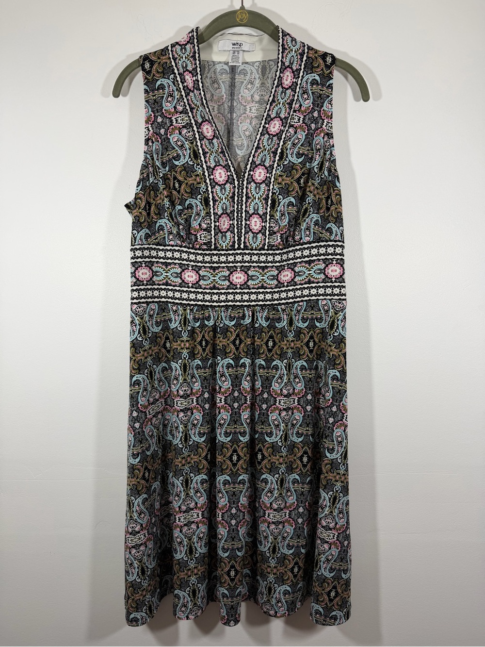 WISP Petites V-Neck Sleeveless Paisley Midi Dress in Black, Pink and Light Blue